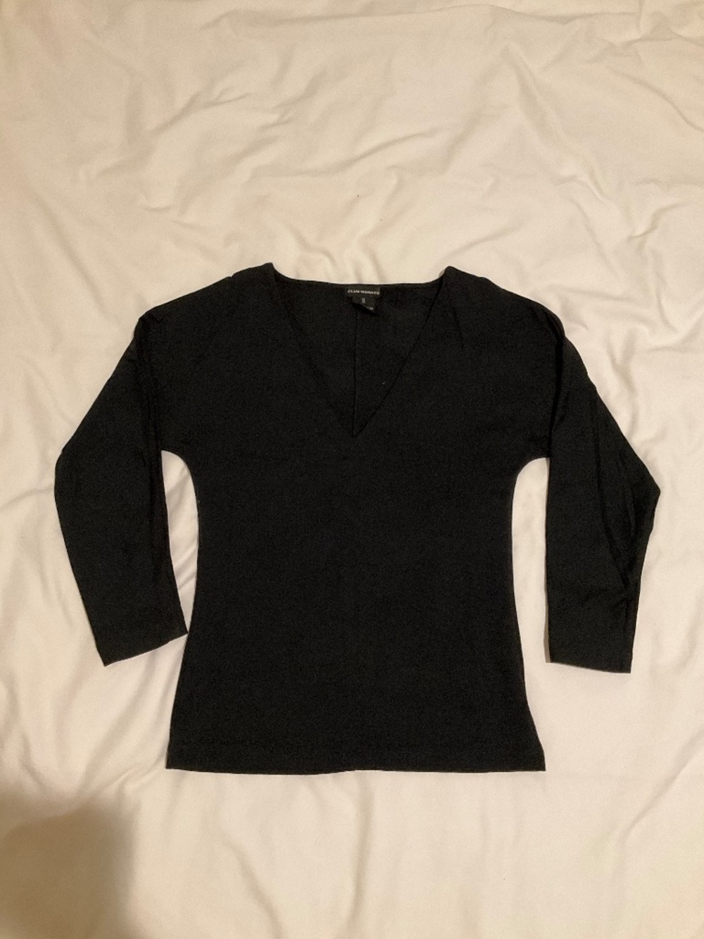 Club Monaco size XS v-neck long sleeve top black